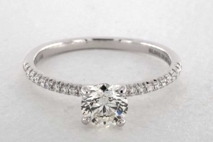 pear-shaped diamond guide - 1ct round diamond engagement ring comparison