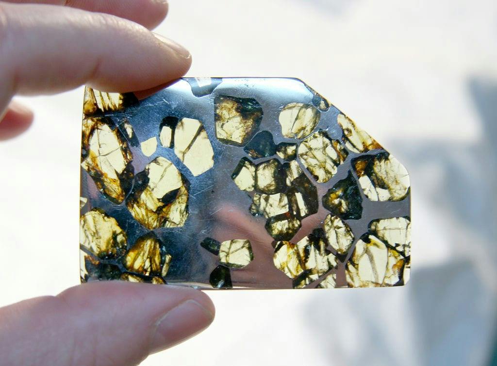 Esquel meteorite - a world of crystals