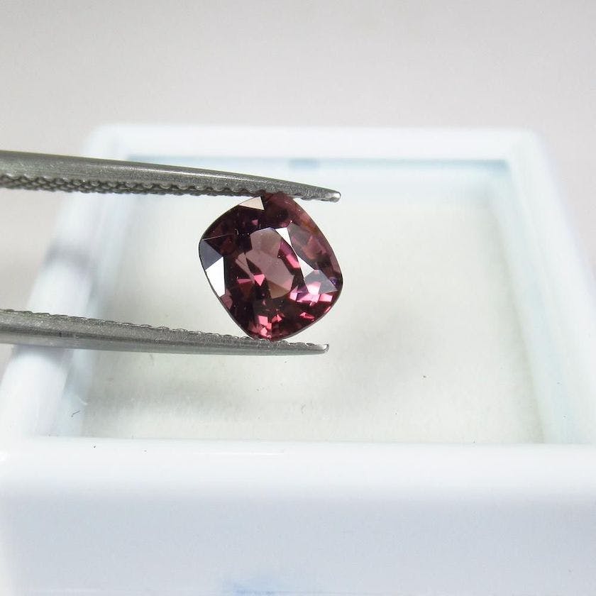 spinel treatments - heated pink spinel