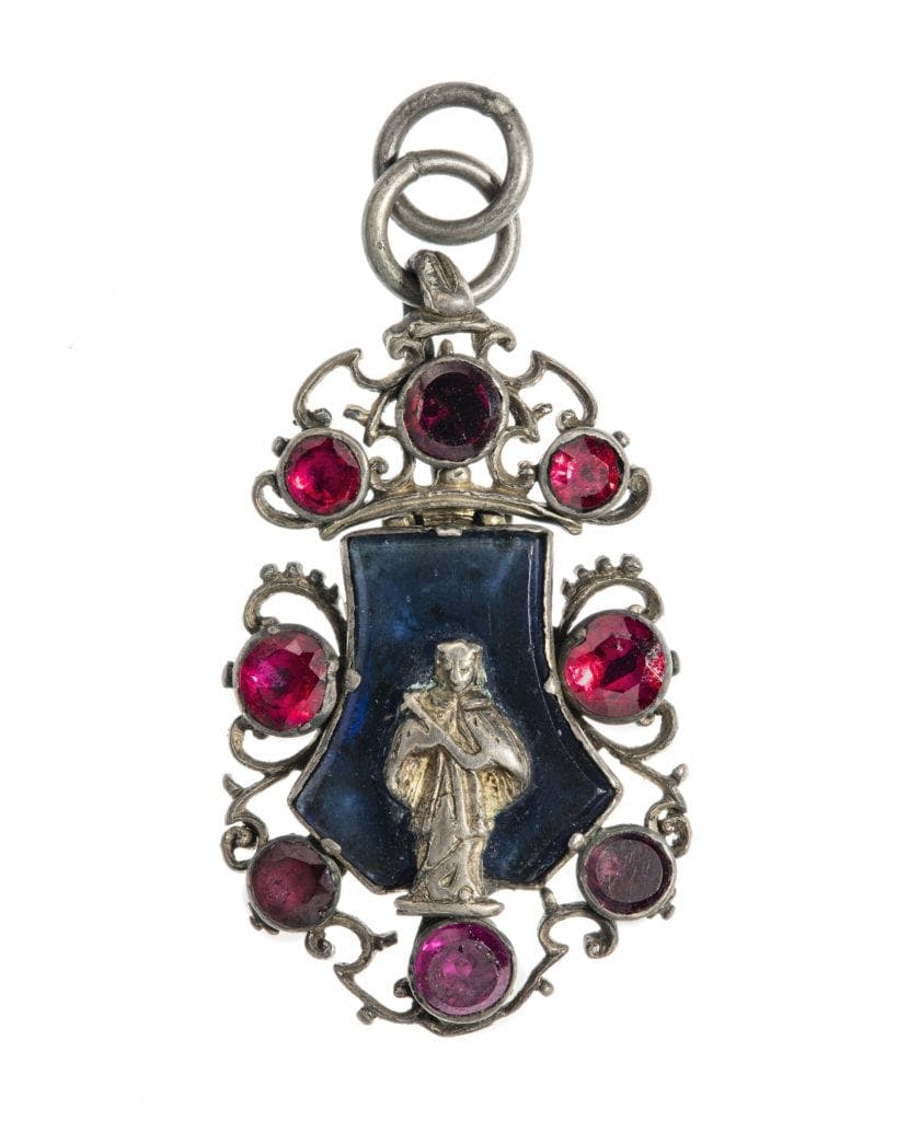 almandine pendant - garnet symbolism and legends