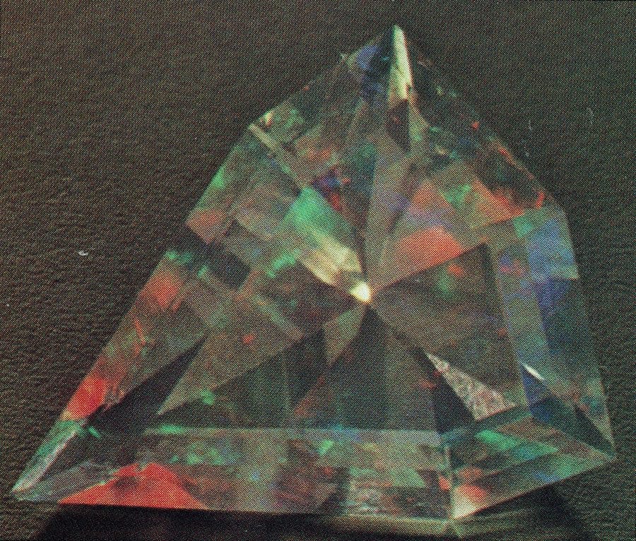 Contraluz opal, front illumination - opal gems