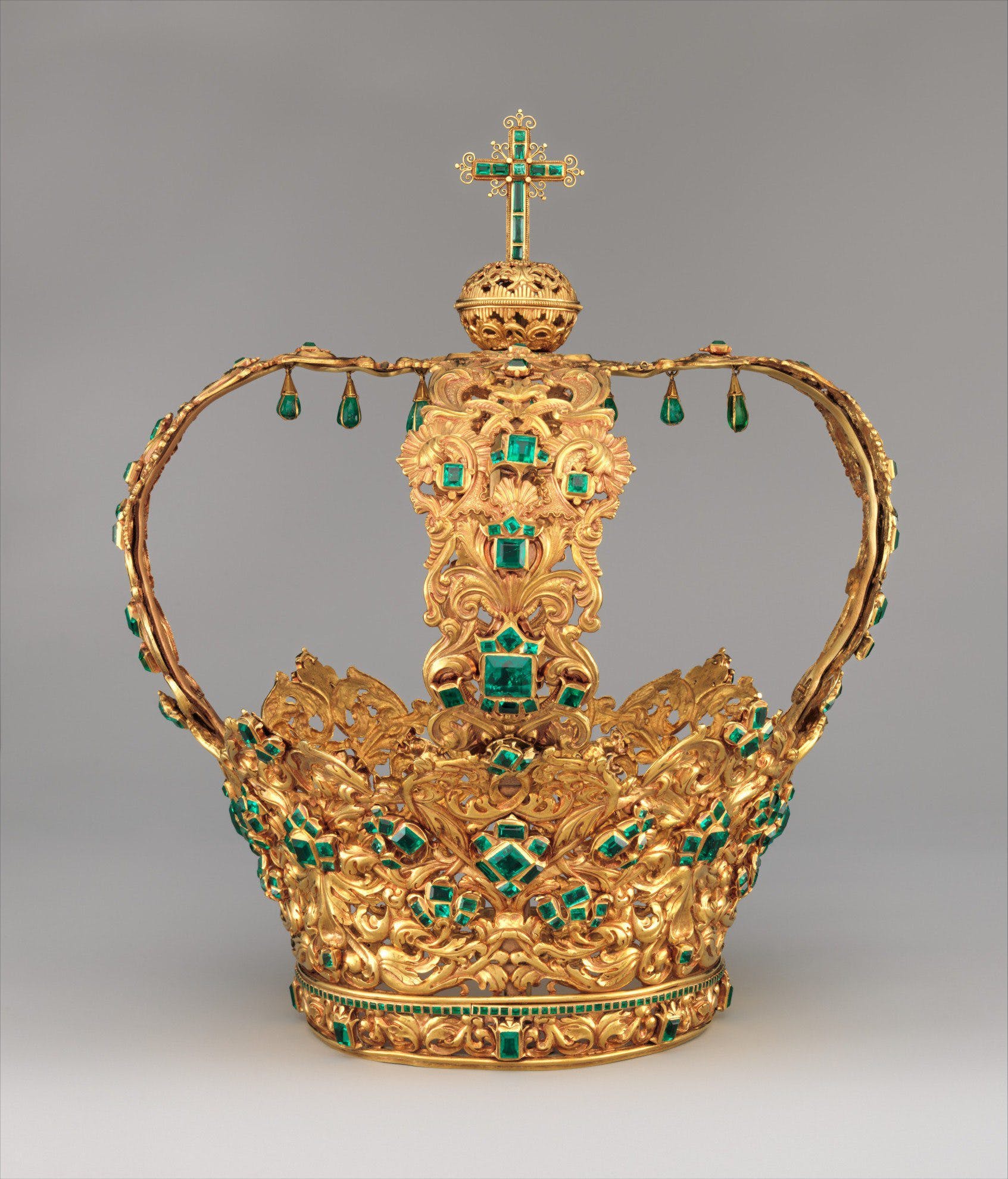 famous emeralds - crown of the andes