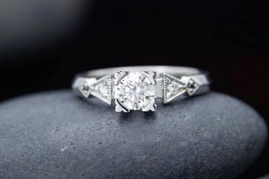 Art Deco style - engagement ring setting