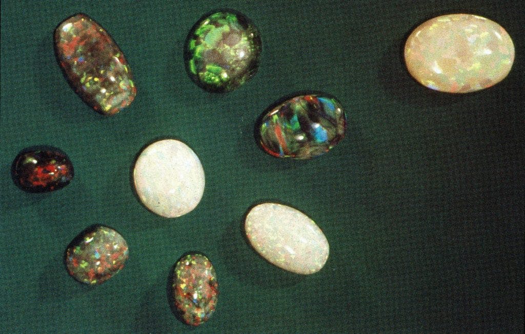 Gilson opals - synthetic opal gems