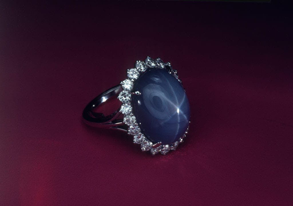 star sapphire ring - Sri Lanka