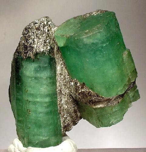 emeralds in biotite schist - Russia