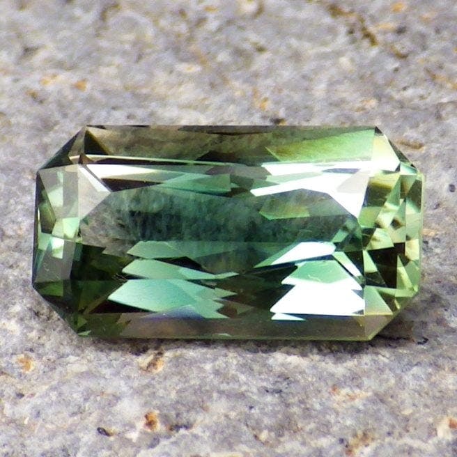 green oregon sunstone