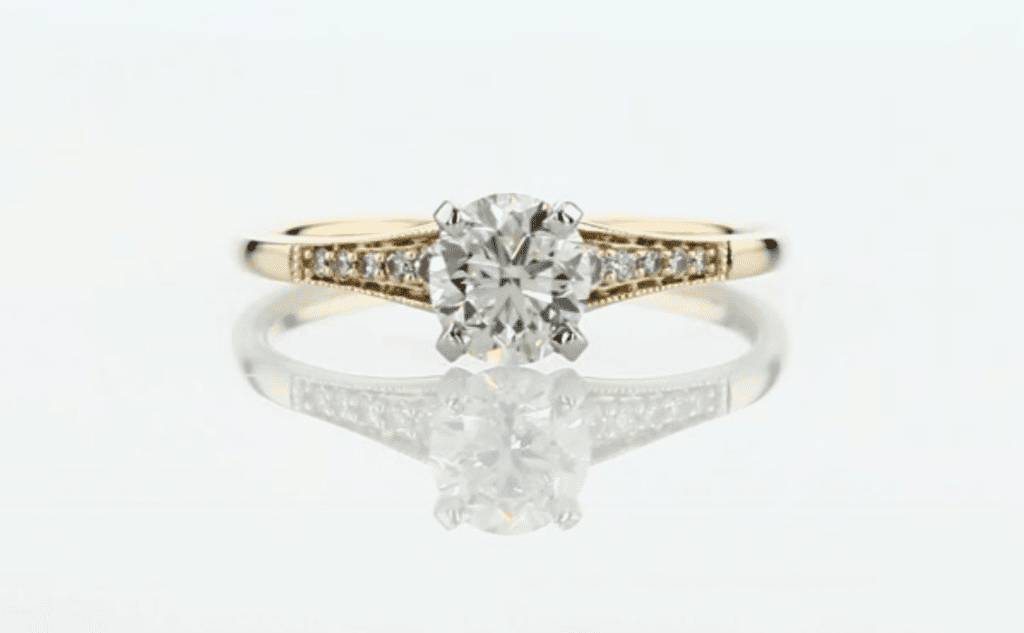 Very Good cut grade diamond - engagement ring