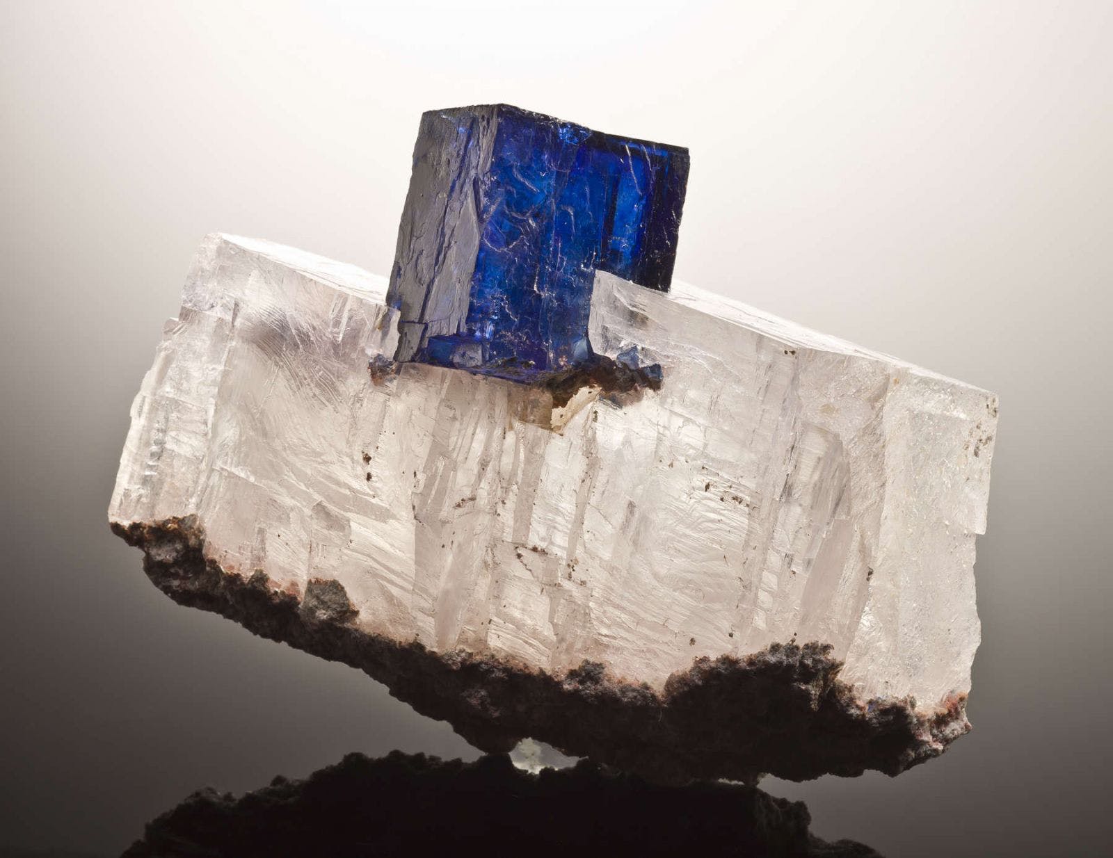 blue gemstones - halite