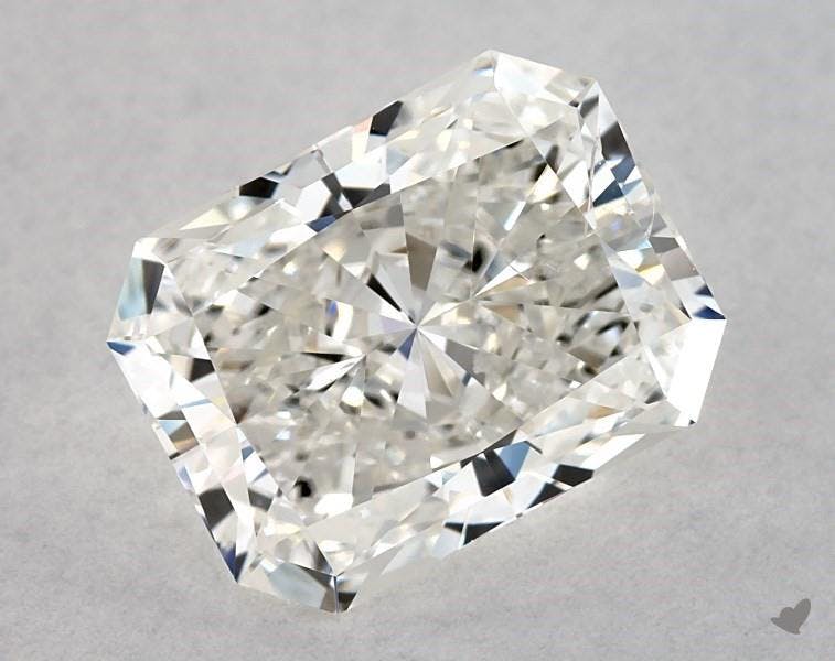 eye-clean SI2 - radiant-cut diamonds