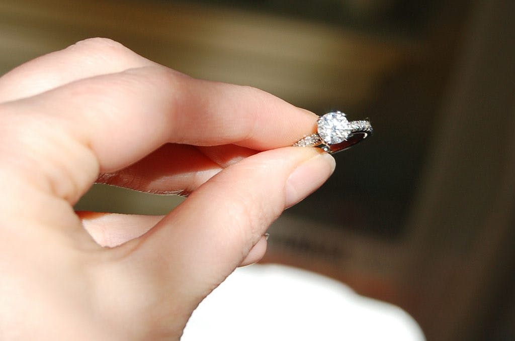 diamond certification - engagement ring