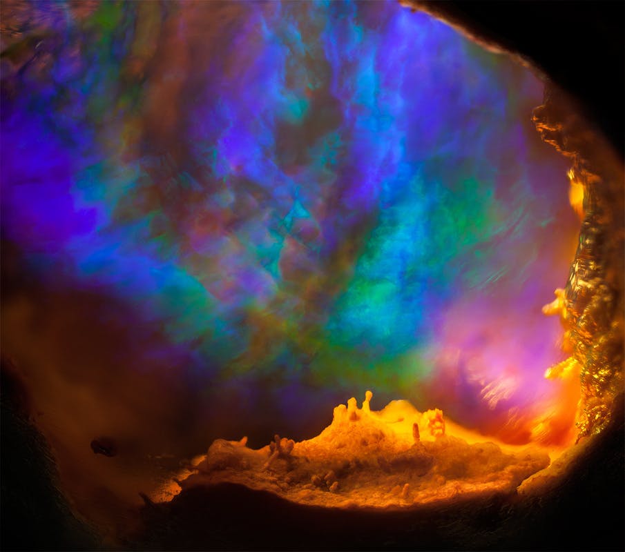 Gemstone photomicrography - Mexican opal