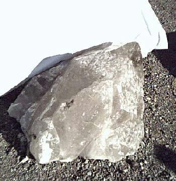 Quartzsite gem shows - large crystal
