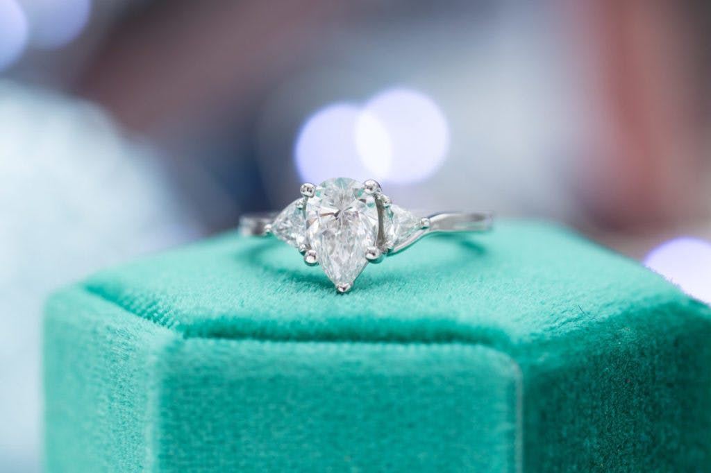 pear diamond engagement ring